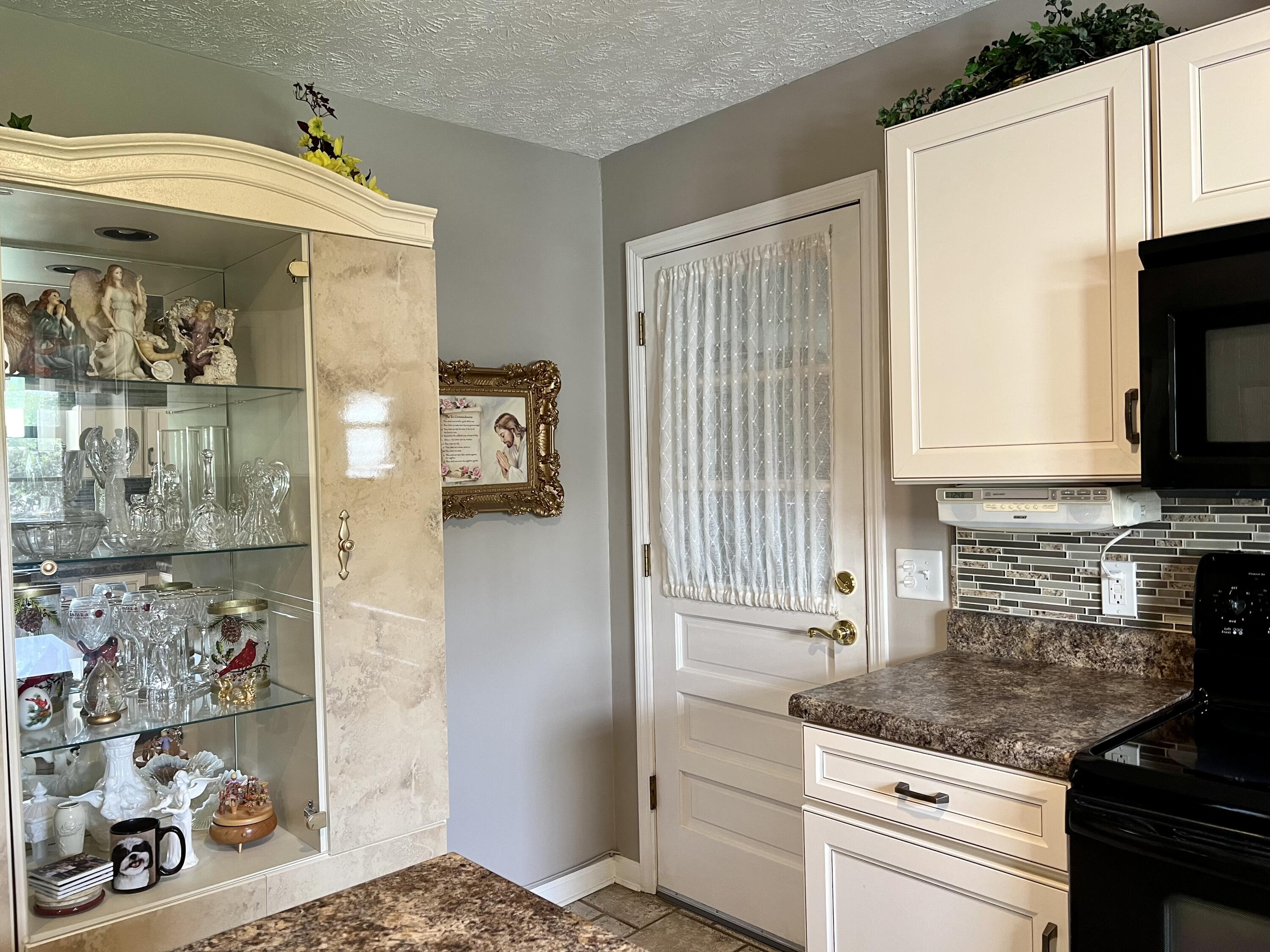 405 River Road Bluff City, TN 37618 - Photo 19 of 32 F403947C-A0A0-4679-866B-FFF6B9CC935F