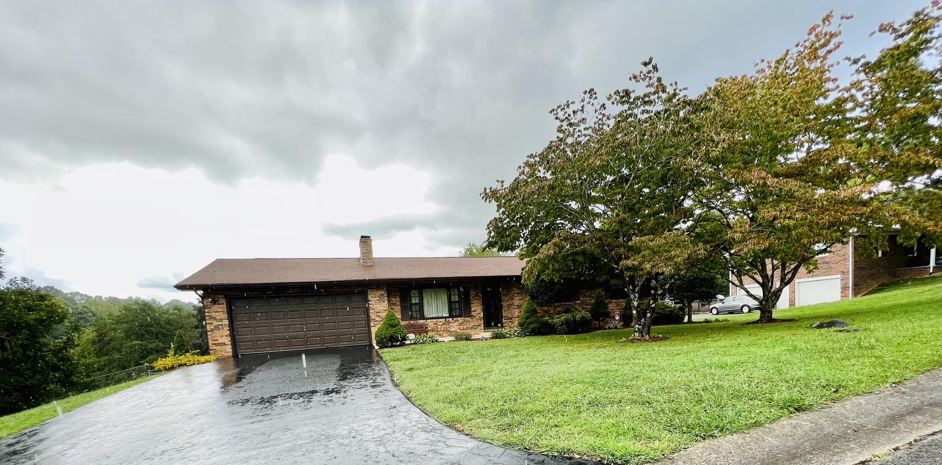 405 River Road Bluff City, TN 37618 - Photo 2 of 32 42859AFA-1B1F-488D-BB2C-D4E2DD830611