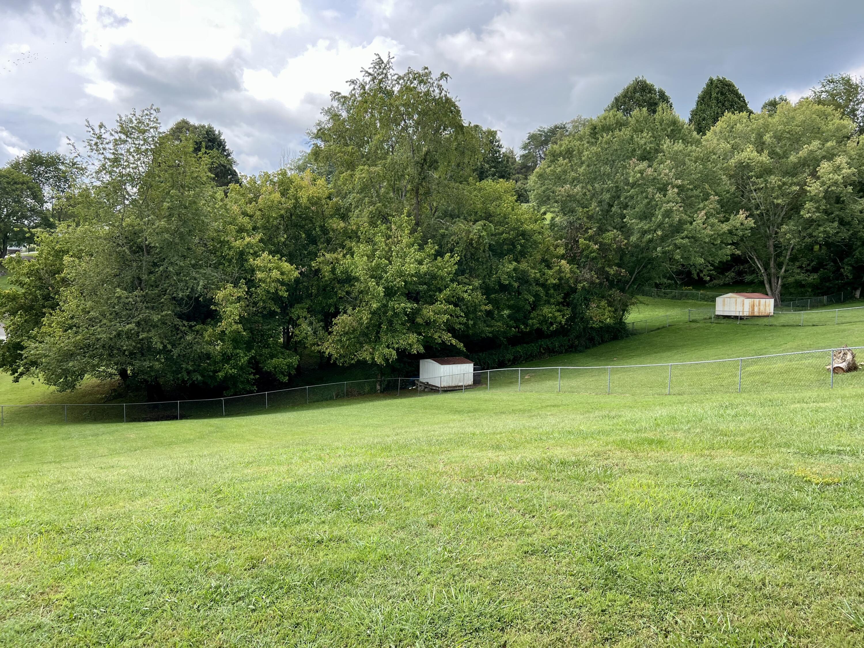 405 River Road Bluff City, TN 37618 - Photo 31 of 32 98CAE1EA-4944-460C-8E45-29A4448F9AE9