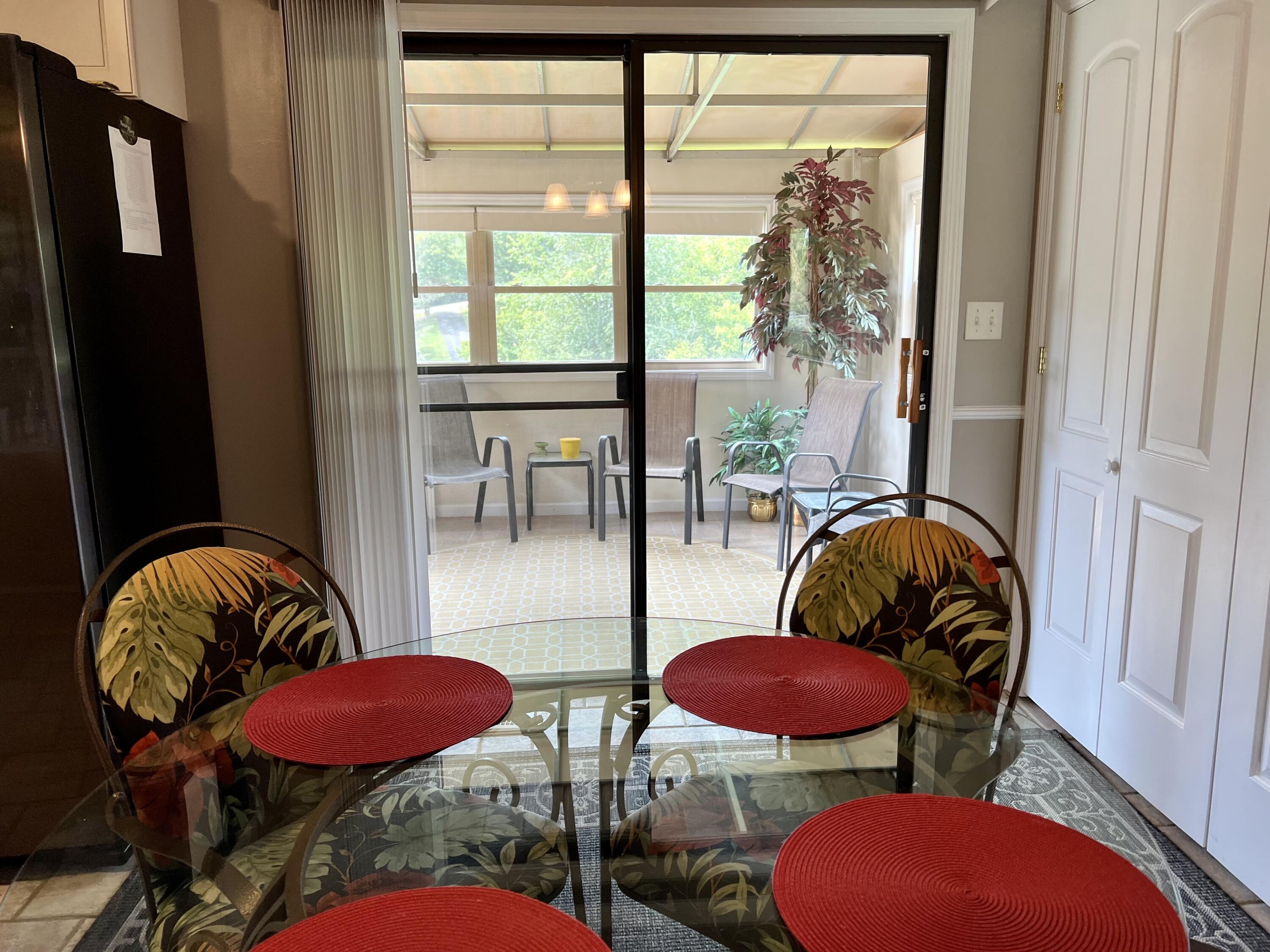 405 River Road Bluff City, TN 37618 - Photo 8 of 32 8258CD51-F98B-4B87-B023-55F3B347B543