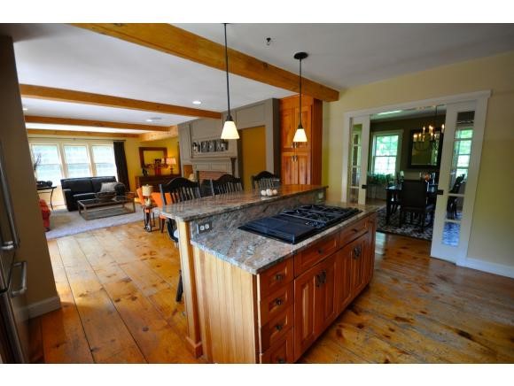 98 Carriage Road New Boston, NH 03070 - Photo 13 of 29 Gallery Image 13