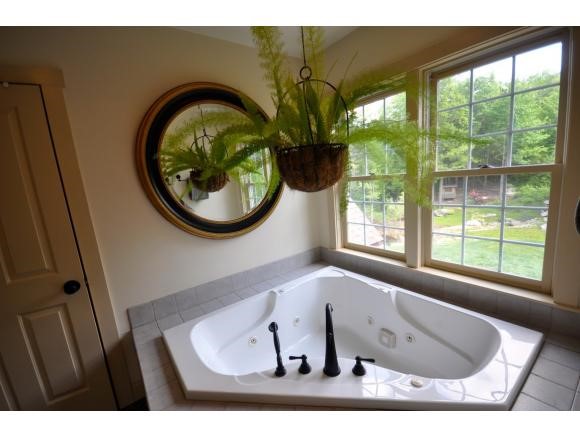 98 Carriage Road New Boston, NH 03070 - Photo 17 of 29 Gallery Image 17