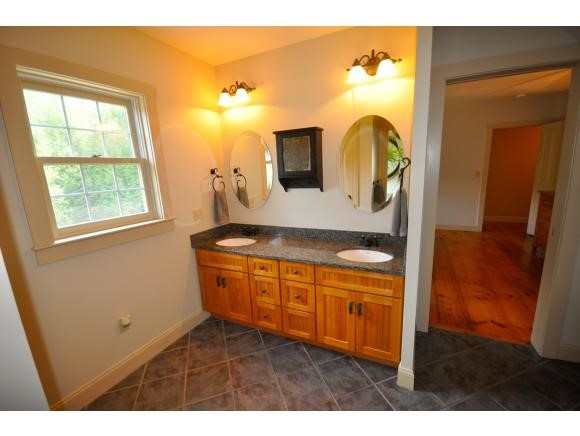 98 Carriage Road New Boston, NH 03070 - Photo 18 of 29 Gallery Image 18