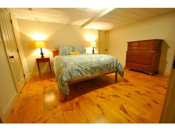 98 Carriage Road New Boston, NH 03070 - Photo 22 of 29 Gallery Image 22