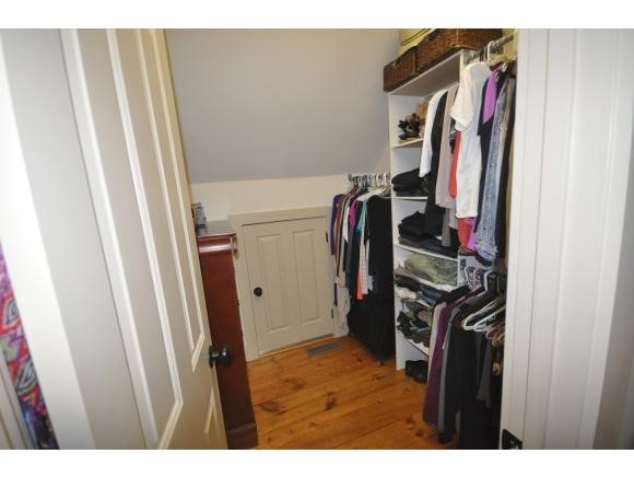 98 Carriage Road New Boston, NH 03070 - Photo 25 of 29 Gallery Image 25