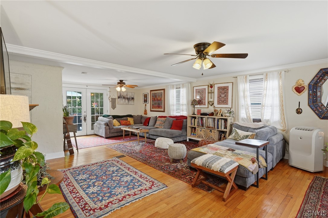 523 South Terry Road Geddes, NY 13219 - Photo 2 of 39 Living Room