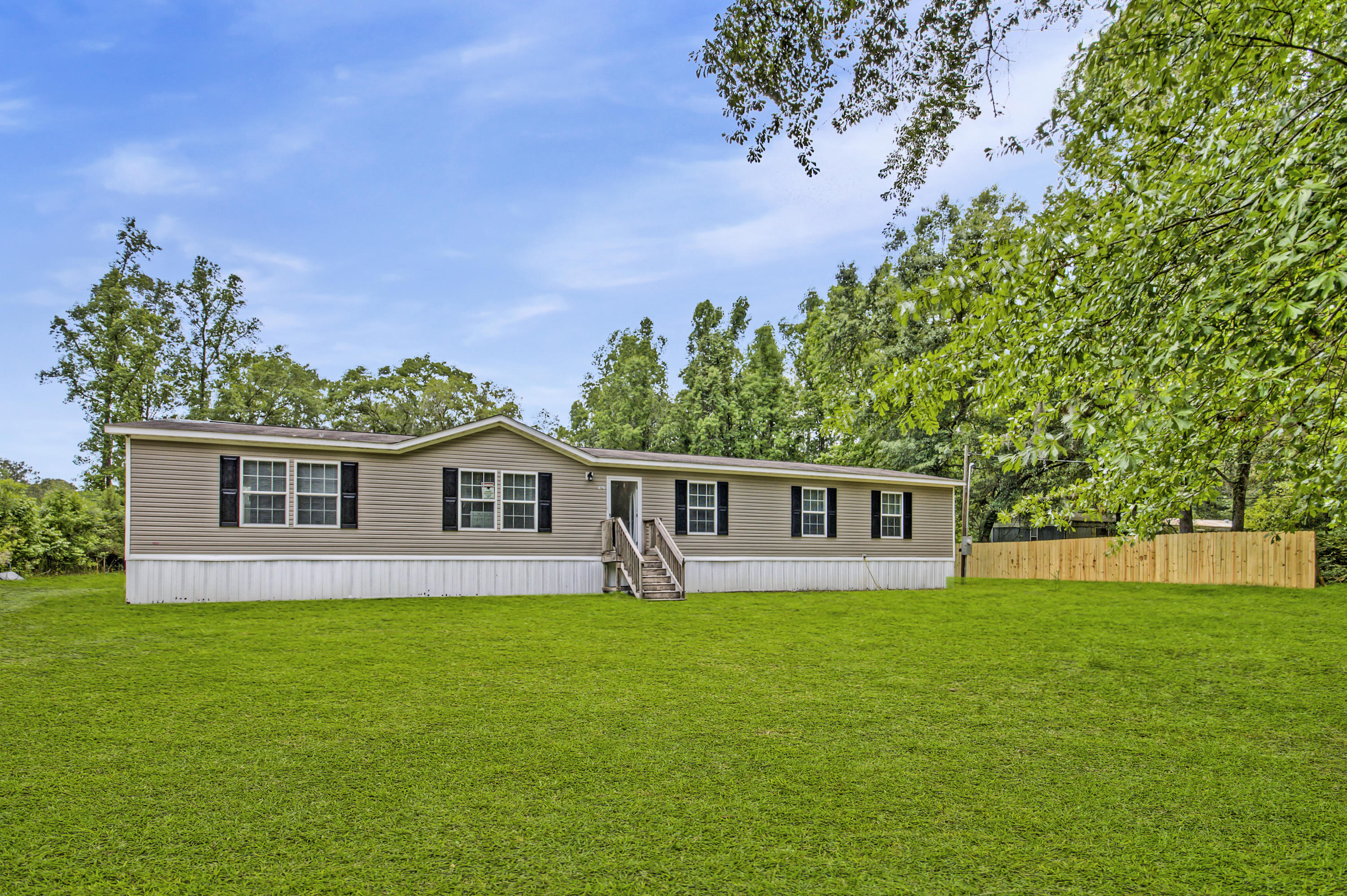 7927 Little Britton Road Hollywood, SC 29449 - Photo 2 of 18 IMG_1618_19_20
