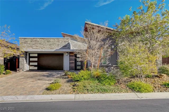 $1,350,000 | 6184 Willow Rock Street, Las Vegas, NV 89135