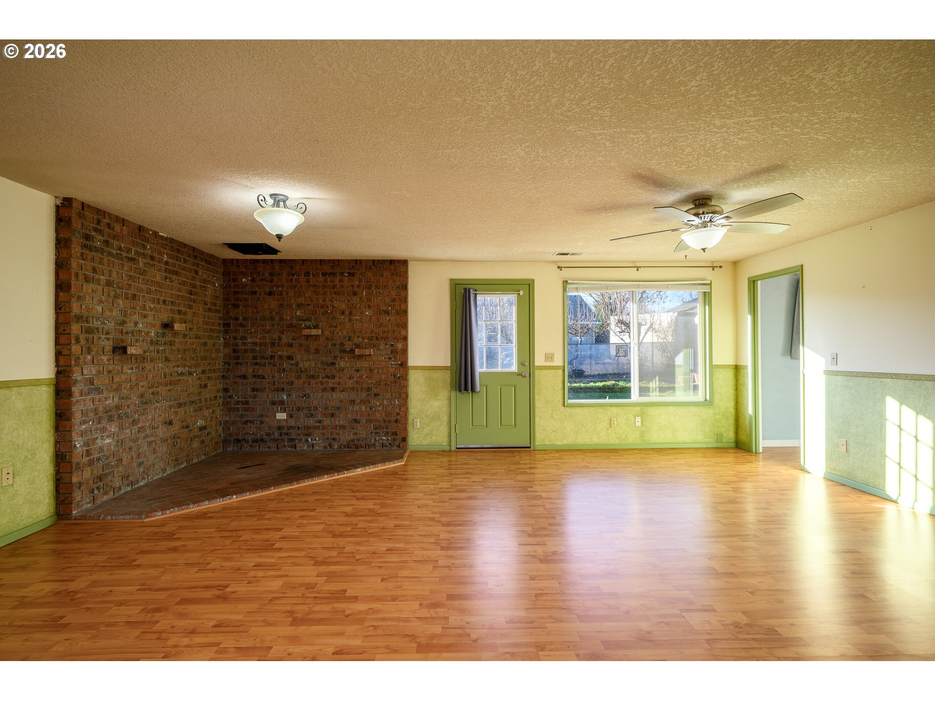 217 South 3rd Street Carlton, OR 97111 - Photo 18 of 47