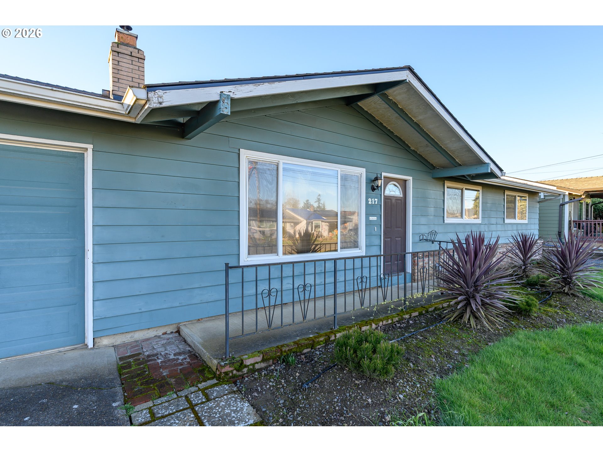 217 South 3rd Street Carlton, OR 97111 - Photo 3 of 47