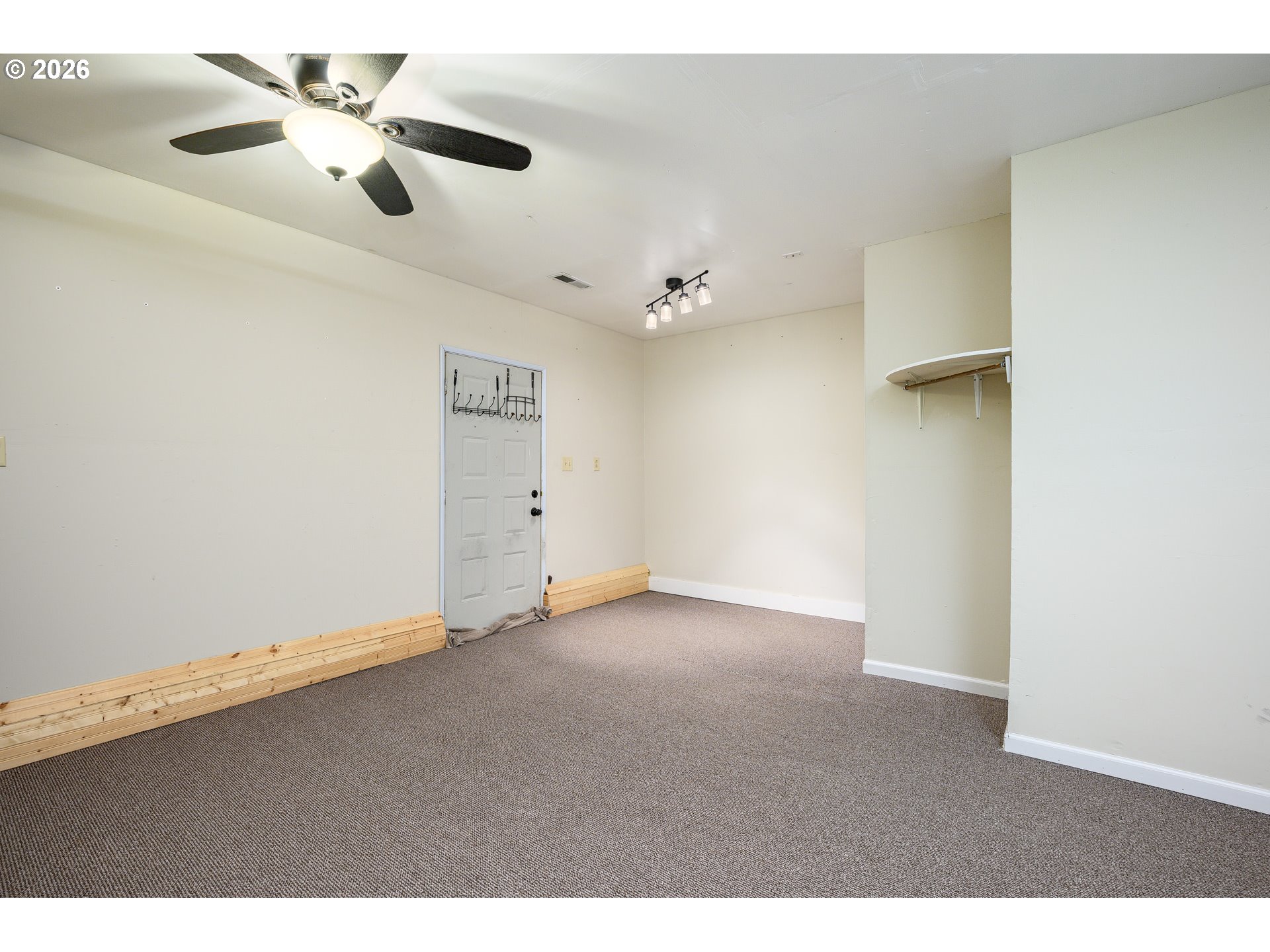 217 South 3rd Street Carlton, OR 97111 - Photo 35 of 47