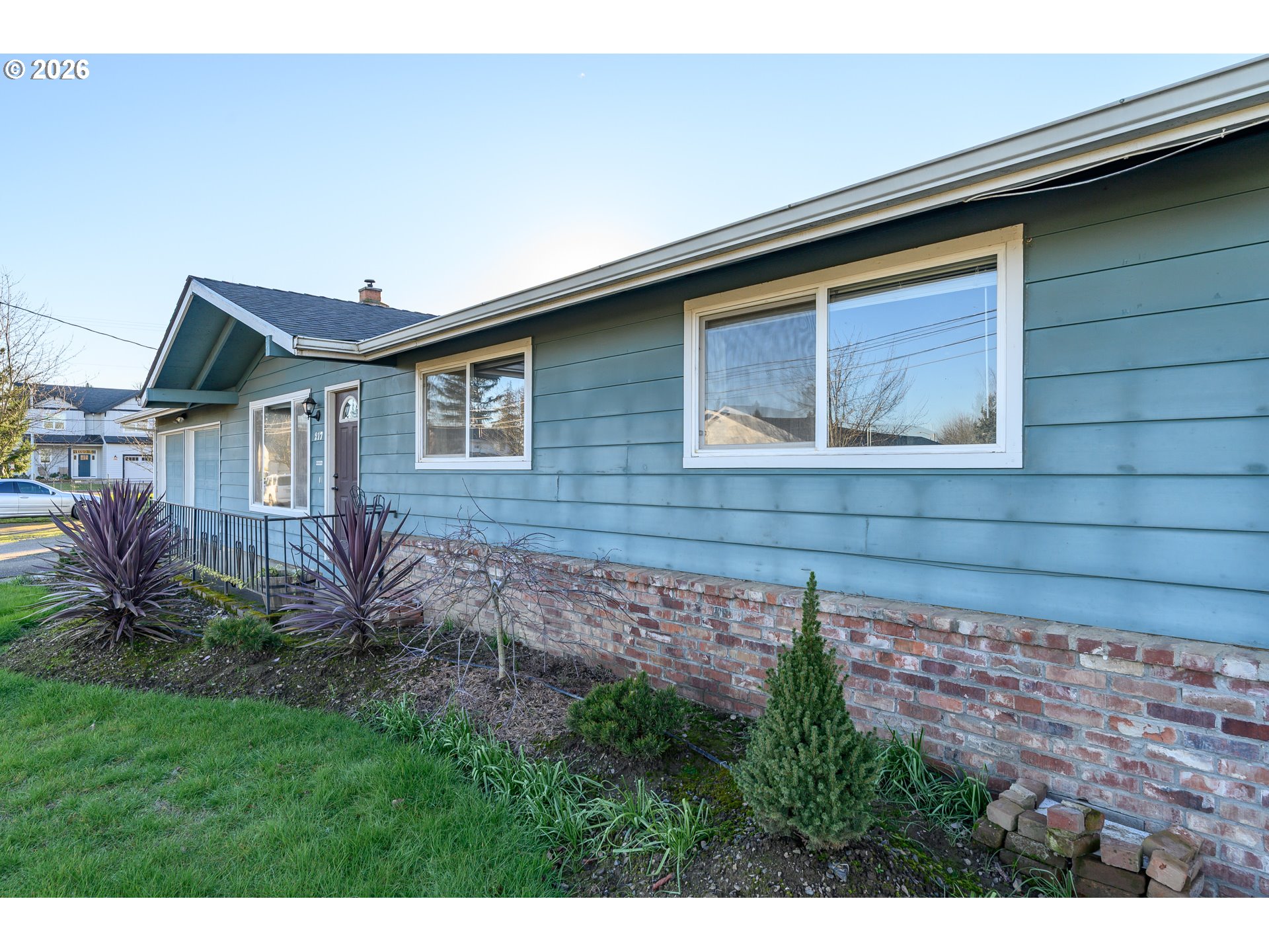 217 South 3rd Street Carlton, OR 97111 - Photo 4 of 47