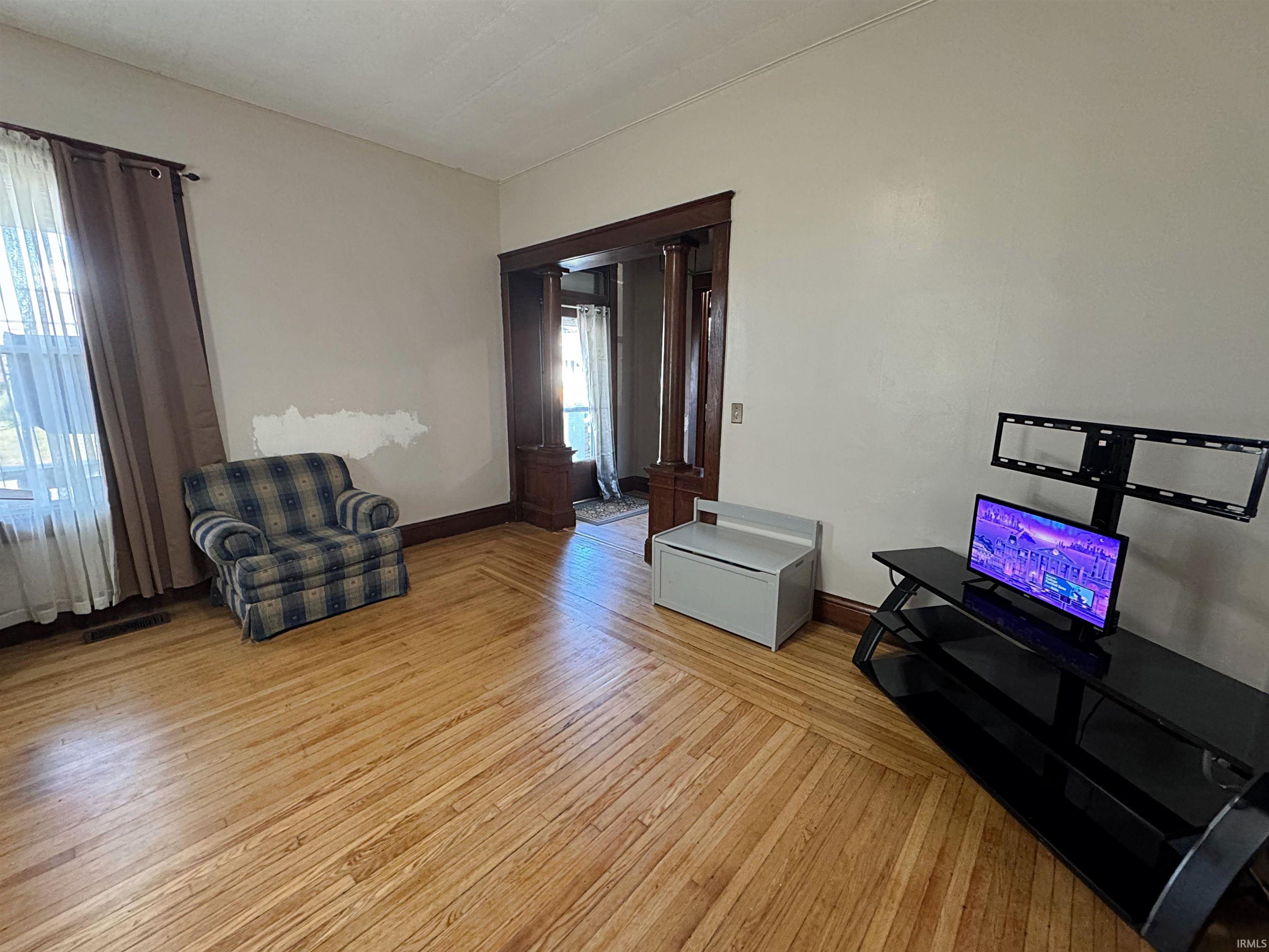 603 East Van Trees Street Washington, IN 47501 - Photo 2 of 15