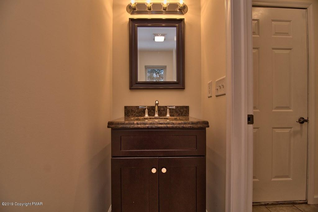 1354 Clover Road North Long Pond, PA 18334 - Photo 29 of 55 Powder Room