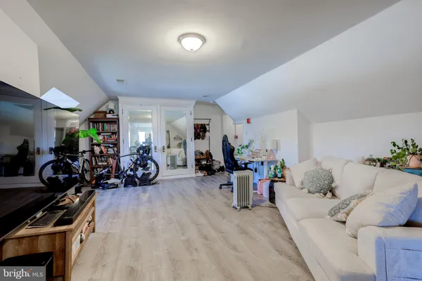 $1,300 | 4001 Cresson Street, Unit 3, Philadelphia, PA 19127
