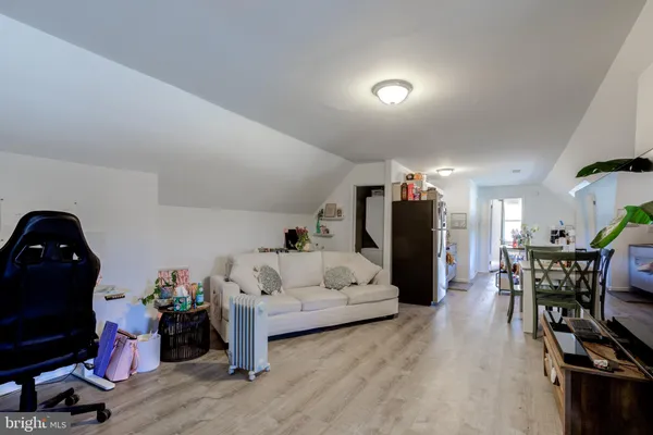 $1,300 | 4001 Cresson Street, Unit 3, Philadelphia, PA 19127