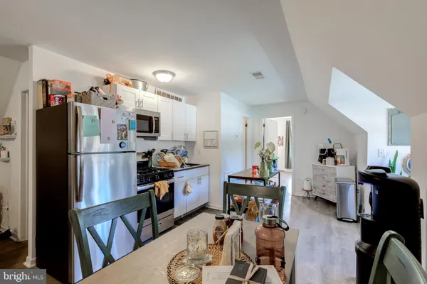$1,300 | 4001 Cresson Street, Unit 3, Philadelphia, PA 19127