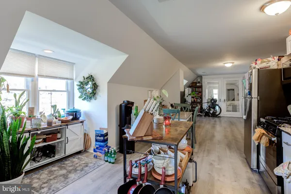 $1,300 | 4001 Cresson Street, Unit 3, Philadelphia, PA 19127