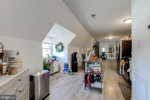 $1,300 | 4001 Cresson Street, Unit 3, Philadelphia, PA 19127