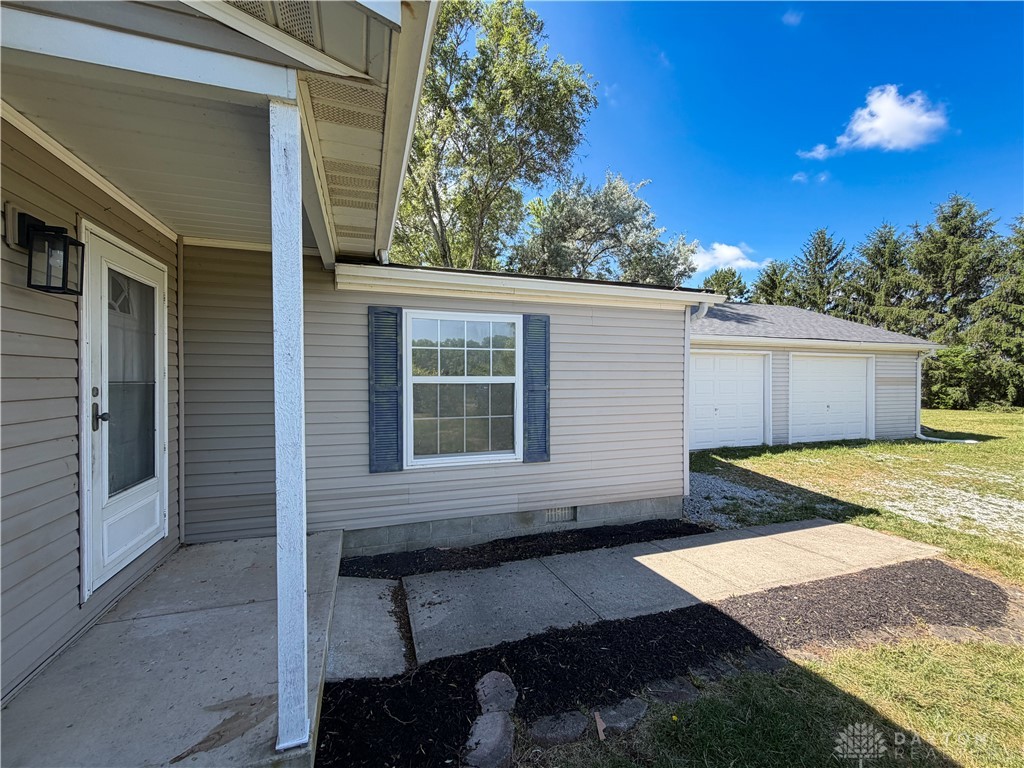 20144 Kossuth Loop Road Wapakoneta, OH 45895 - Photo 4 of 27