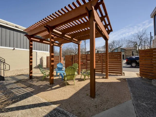 $795 | 2512 Durwood Street, Unit 205, Austin, TX 78704