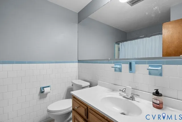 $329,999 | 10001 Graves Road, Petersburg, VA 23803