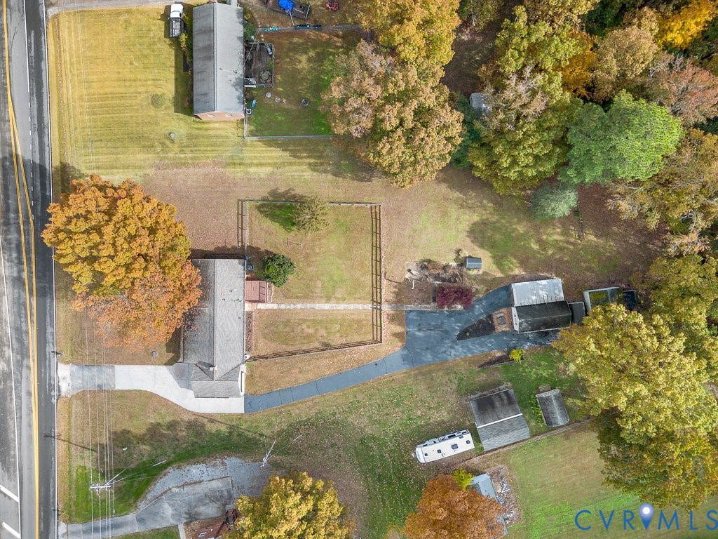 10001 Graves Road Petersburg, VA 23803 - Photo 3 of 38 Gallery Image 3