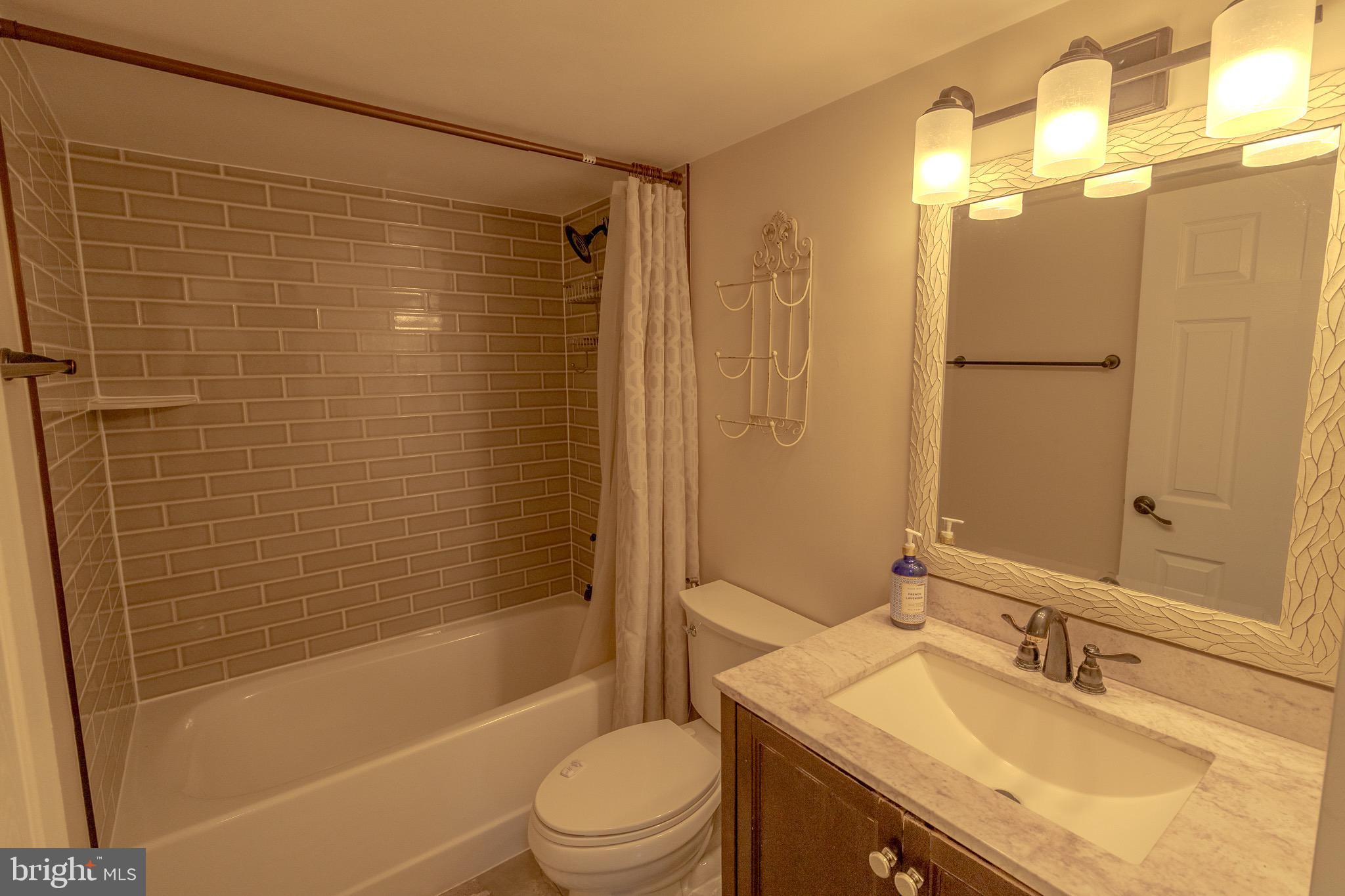 1808 Old Meadow Road, Unit 112 McLean, VA 22102 - Photo 12 of 20