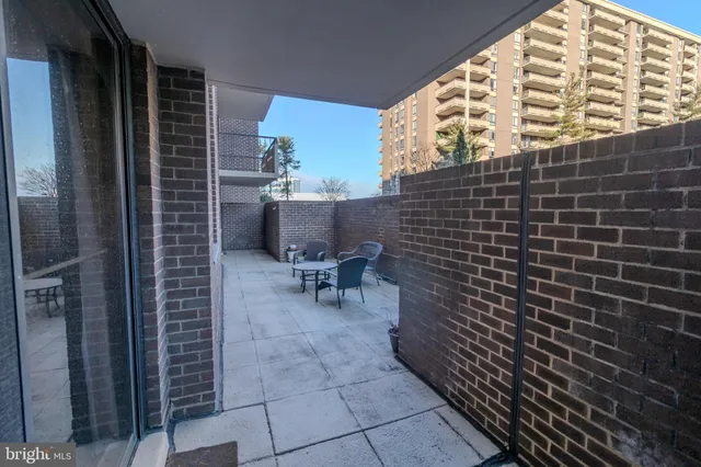 $2,850 | 1808 Old Meadow Road, Unit 112, McLean, VA 22102