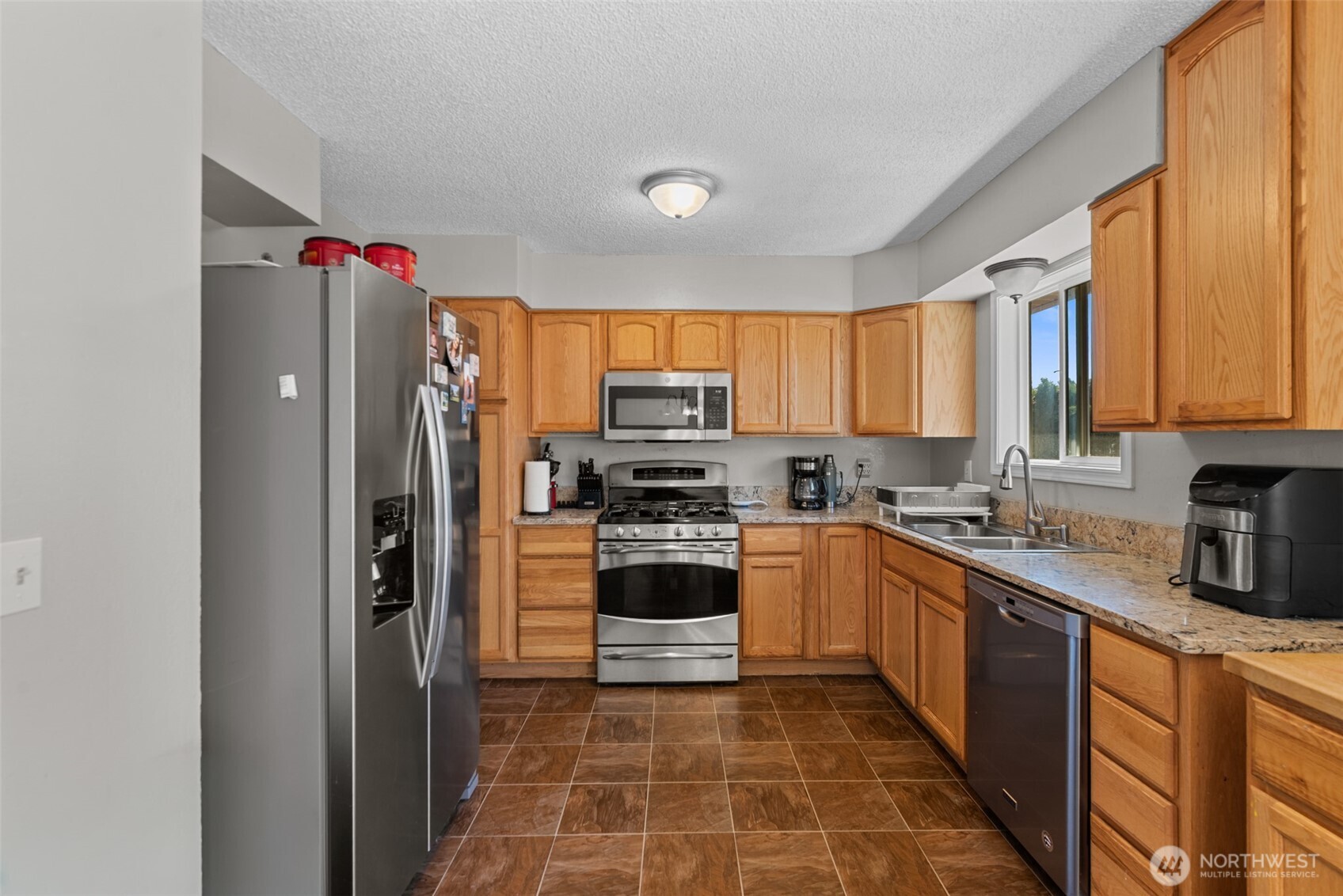 1517 Fourth Street Wenatchee, WA 98801 - Photo 14 of 27