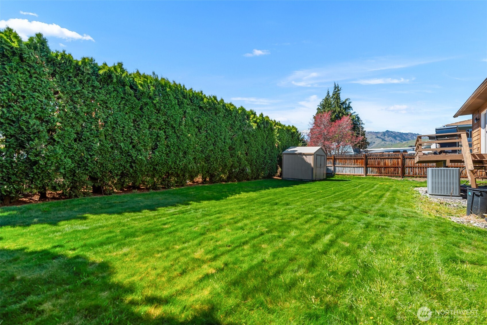 1517 Fourth Street Wenatchee, WA 98801 - Photo 25 of 27
