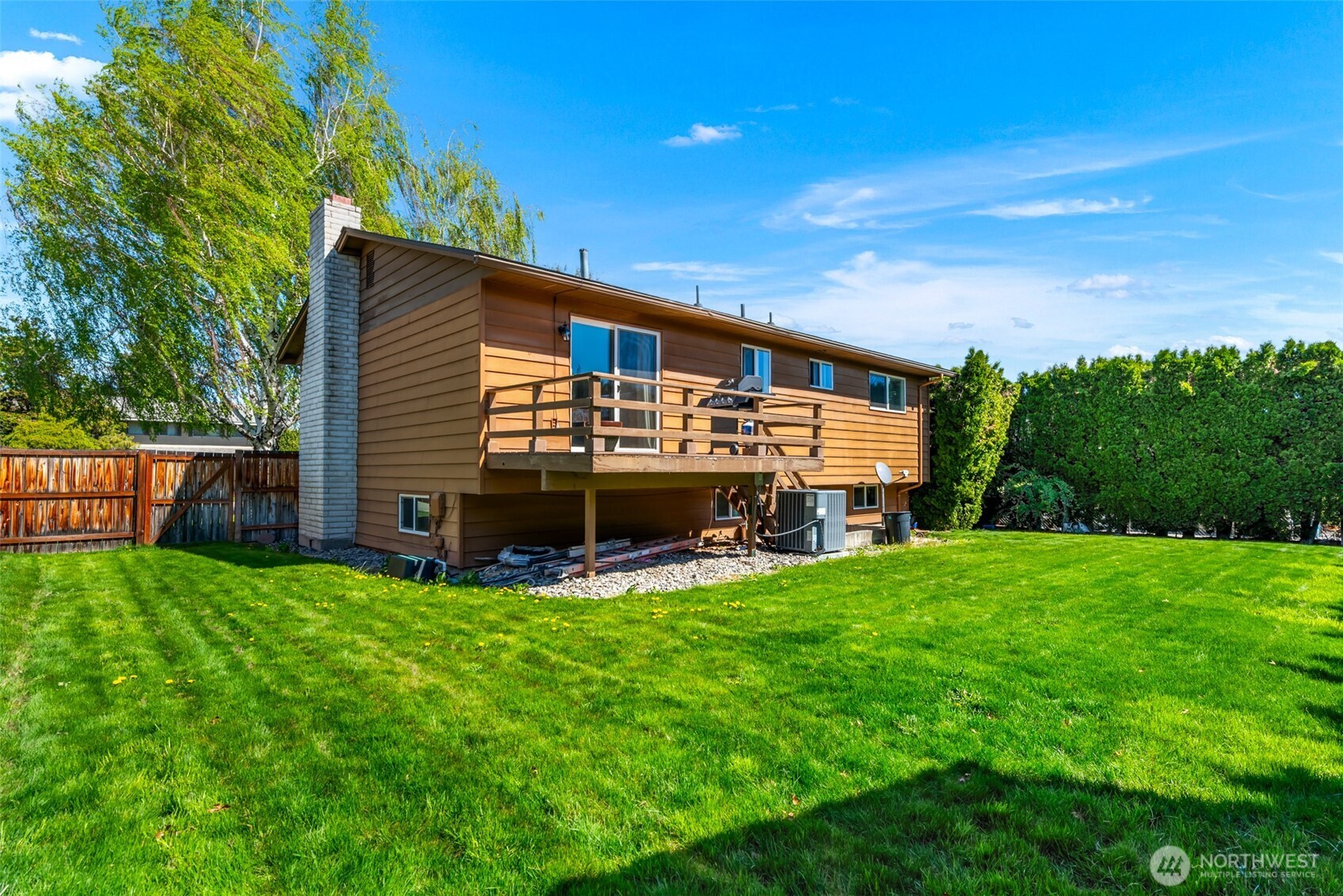 1517 Fourth Street Wenatchee, WA 98801 - Photo 25 of 26