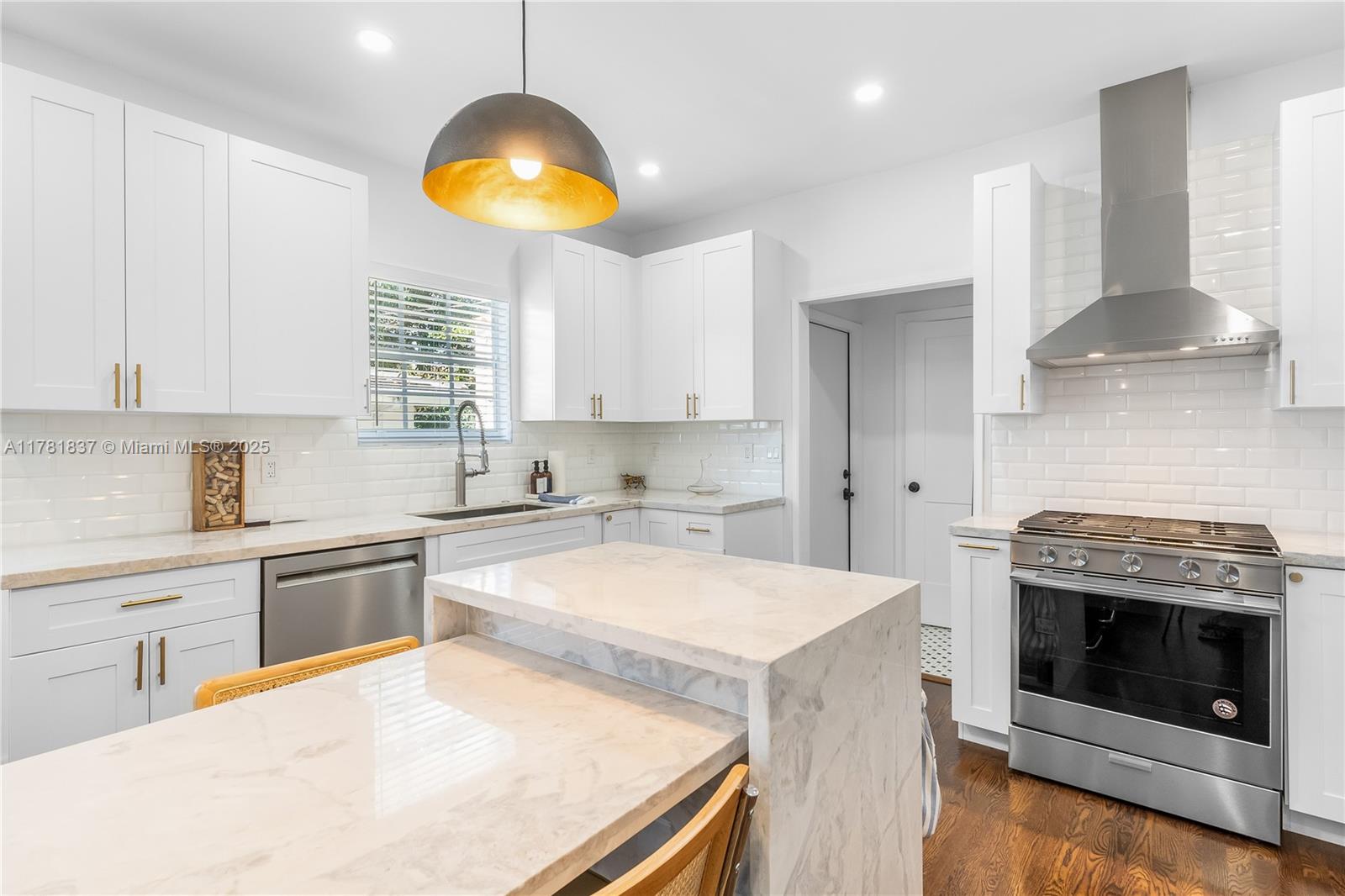 829 Lorca Street Coral Gables, FL 33134 - Photo 11 of 20