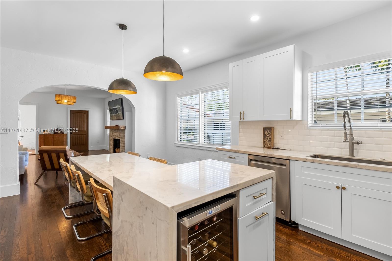 829 Lorca Street Coral Gables, FL 33134 - Photo 12 of 20