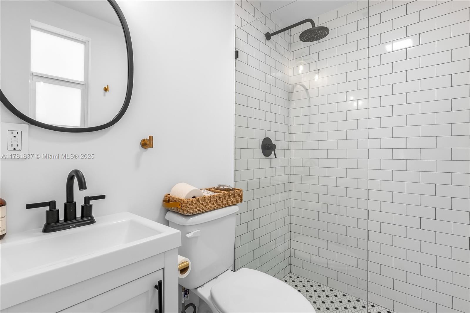 829 Lorca Street Coral Gables, FL 33134 - Photo 17 of 20