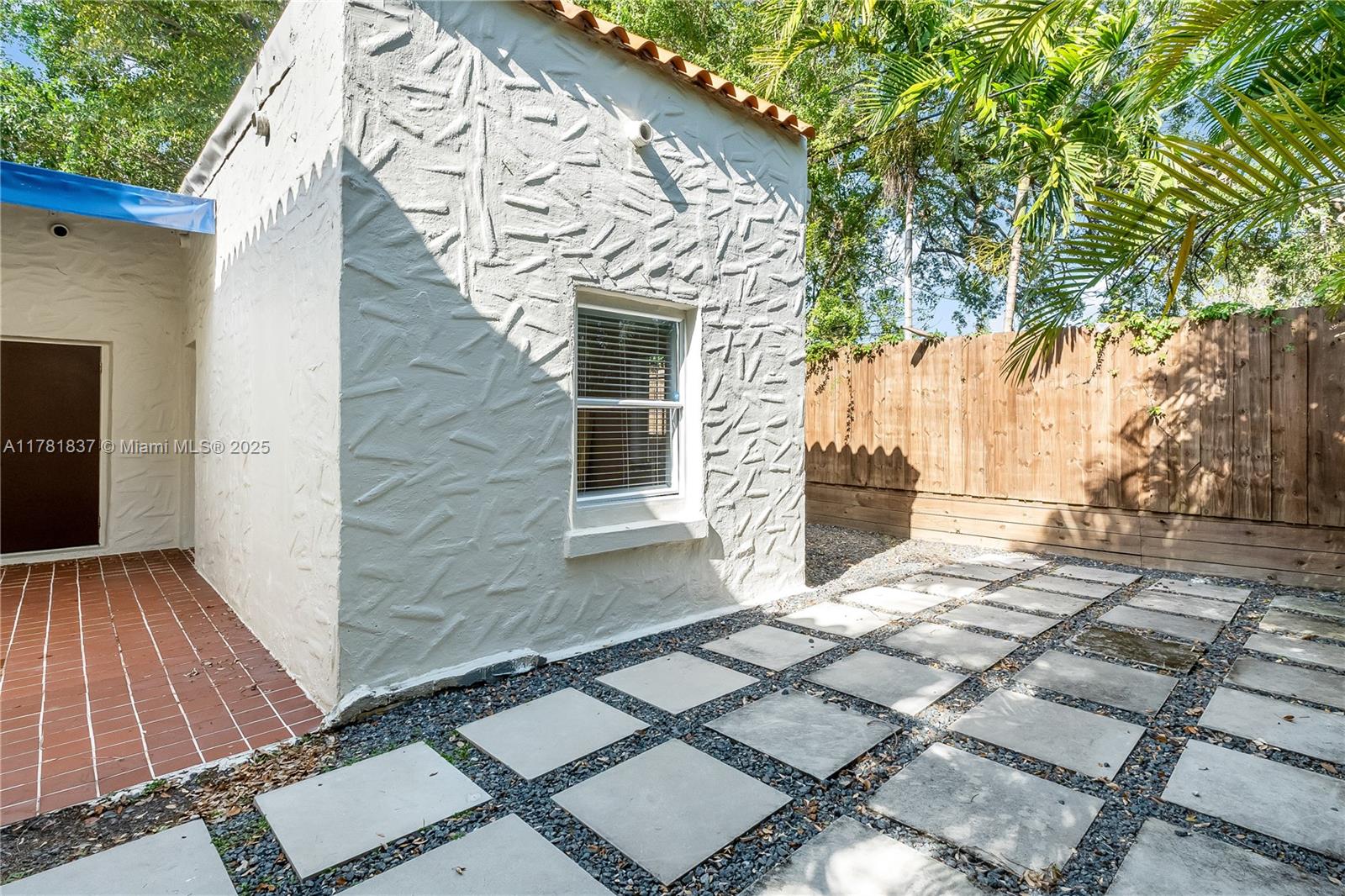 829 Lorca Street Coral Gables, FL 33134 - Photo 19 of 20