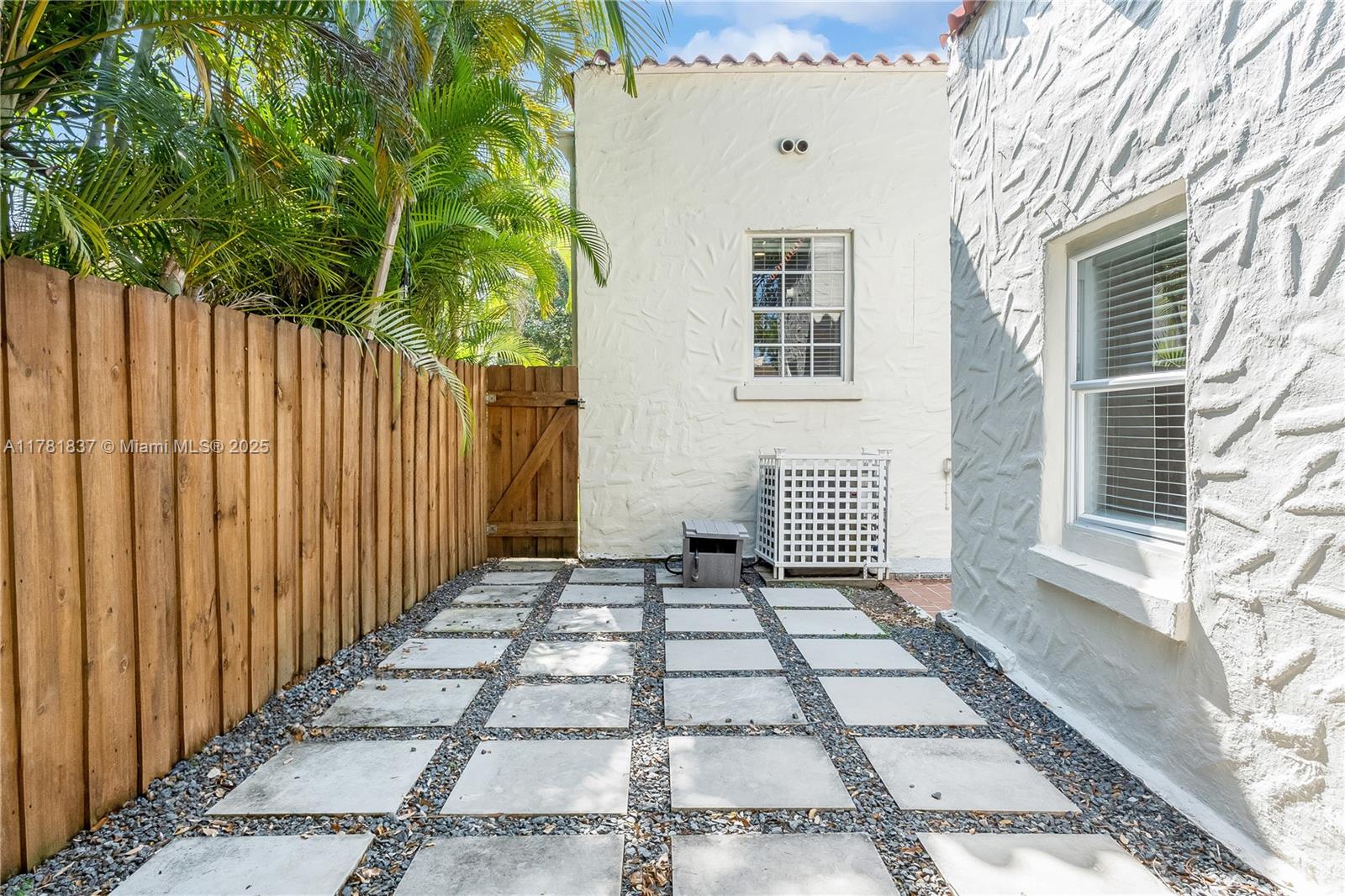 829 Lorca Street Coral Gables, FL 33134 - Photo 20 of 20