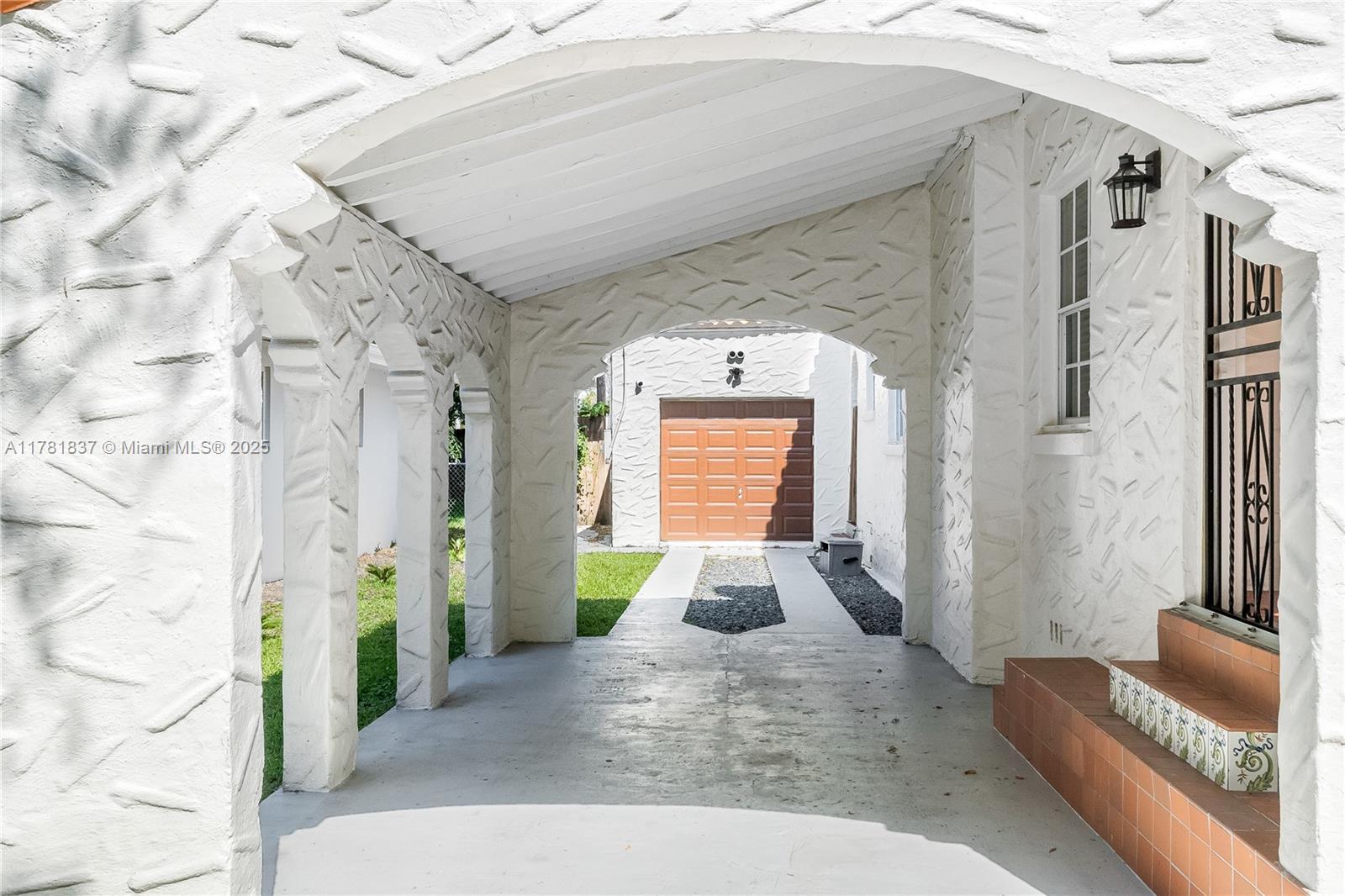 829 Lorca Street Coral Gables, FL 33134 - Photo 3 of 20