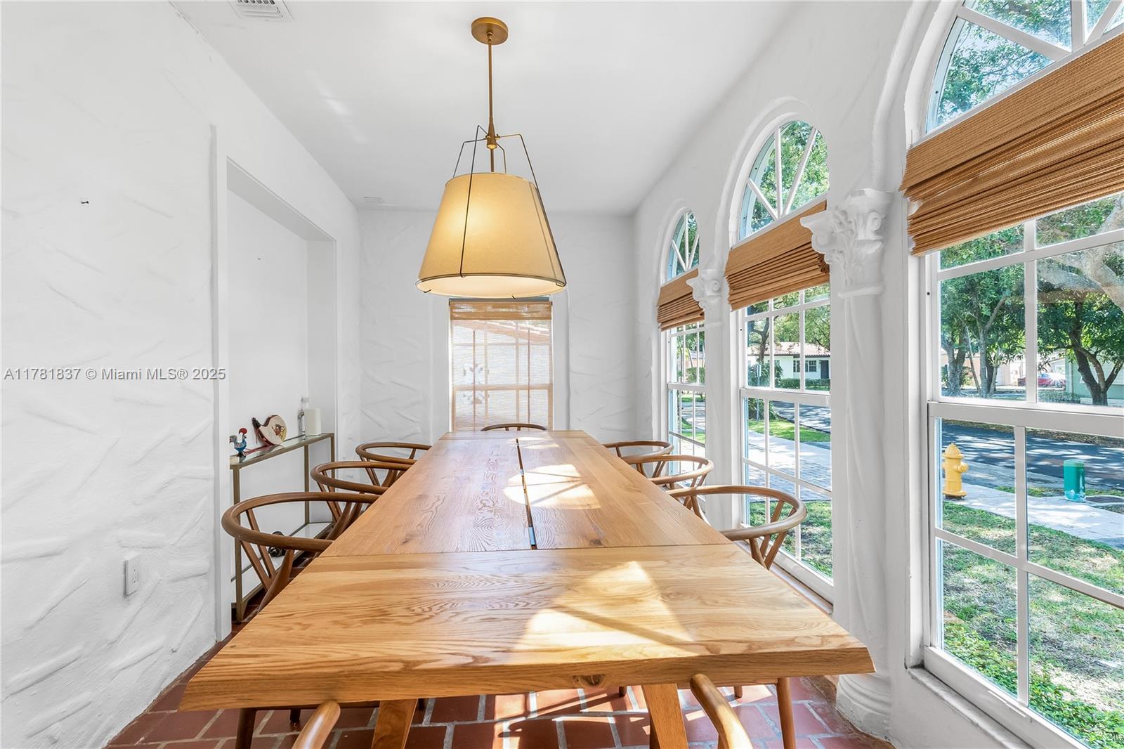 829 Lorca Street Coral Gables, FL 33134 - Photo 7 of 20