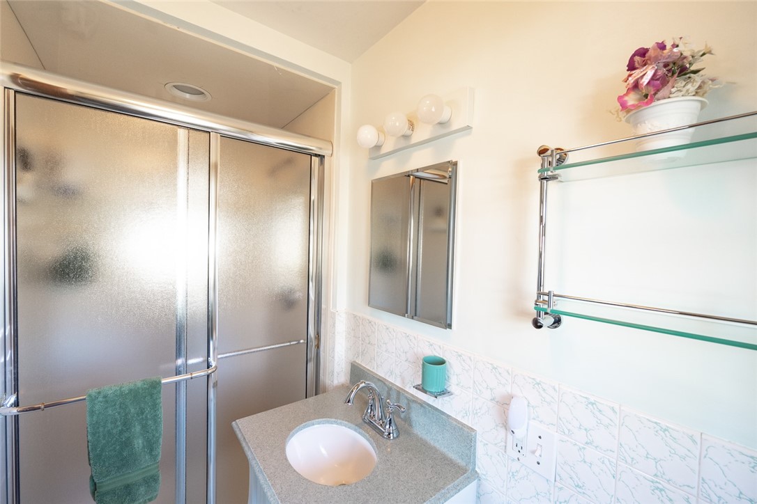 34 High Ridge Drive Cumberland, RI 02864 - Photo 13 of 26