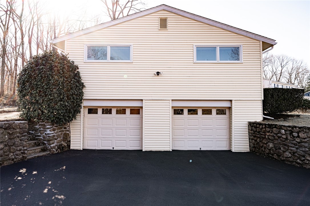 34 High Ridge Drive Cumberland, RI 02864 - Photo 19 of 26