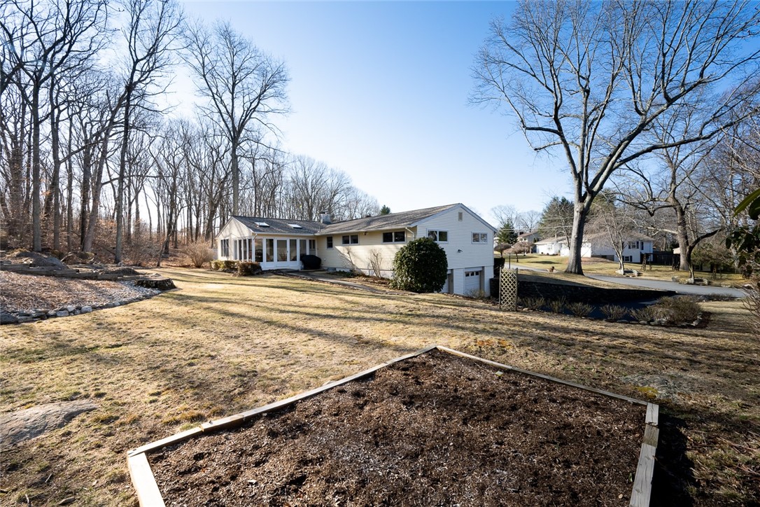 34 High Ridge Drive Cumberland, RI 02864 - Photo 20 of 26