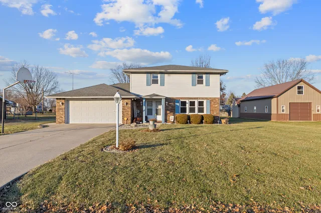 $229,000 | 4012 Colonial Drive, Anderson, IN 46012
