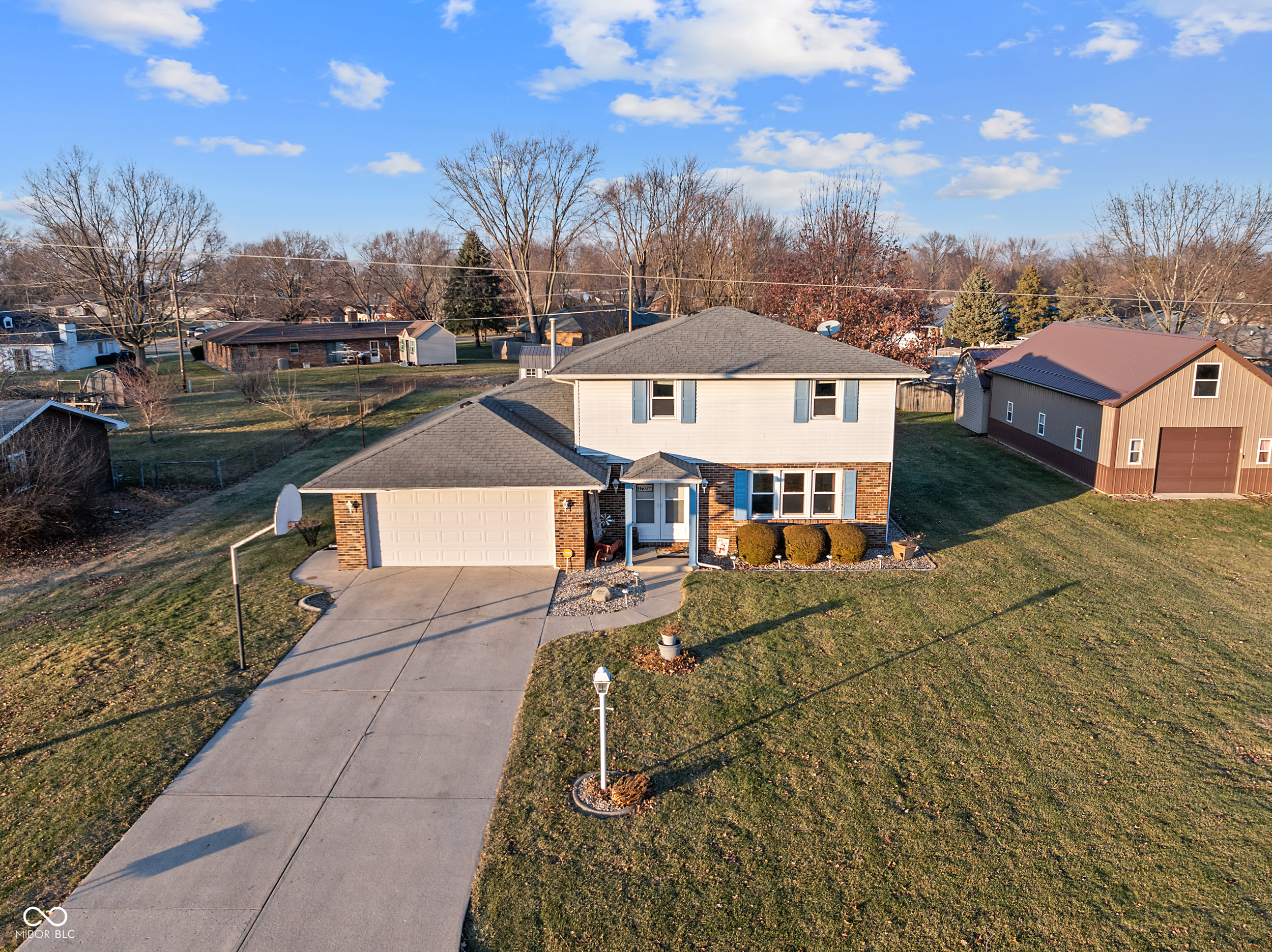 4012 Colonial Drive Anderson, IN 46012 - Photo 2 of 48
