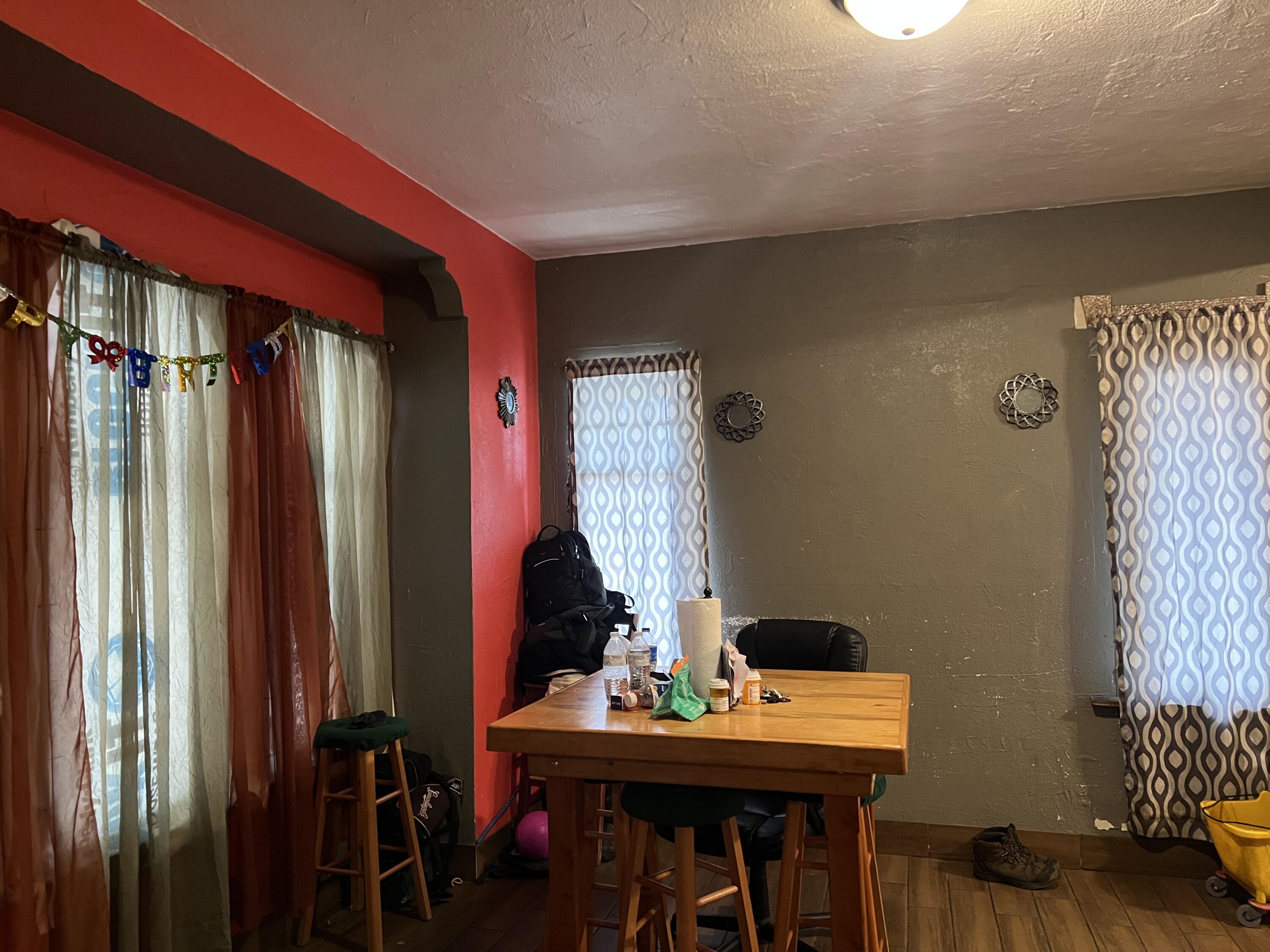 941 South 35th Street Milwaukee, WI 53215 - Photo 4 of 11 IMG_6674