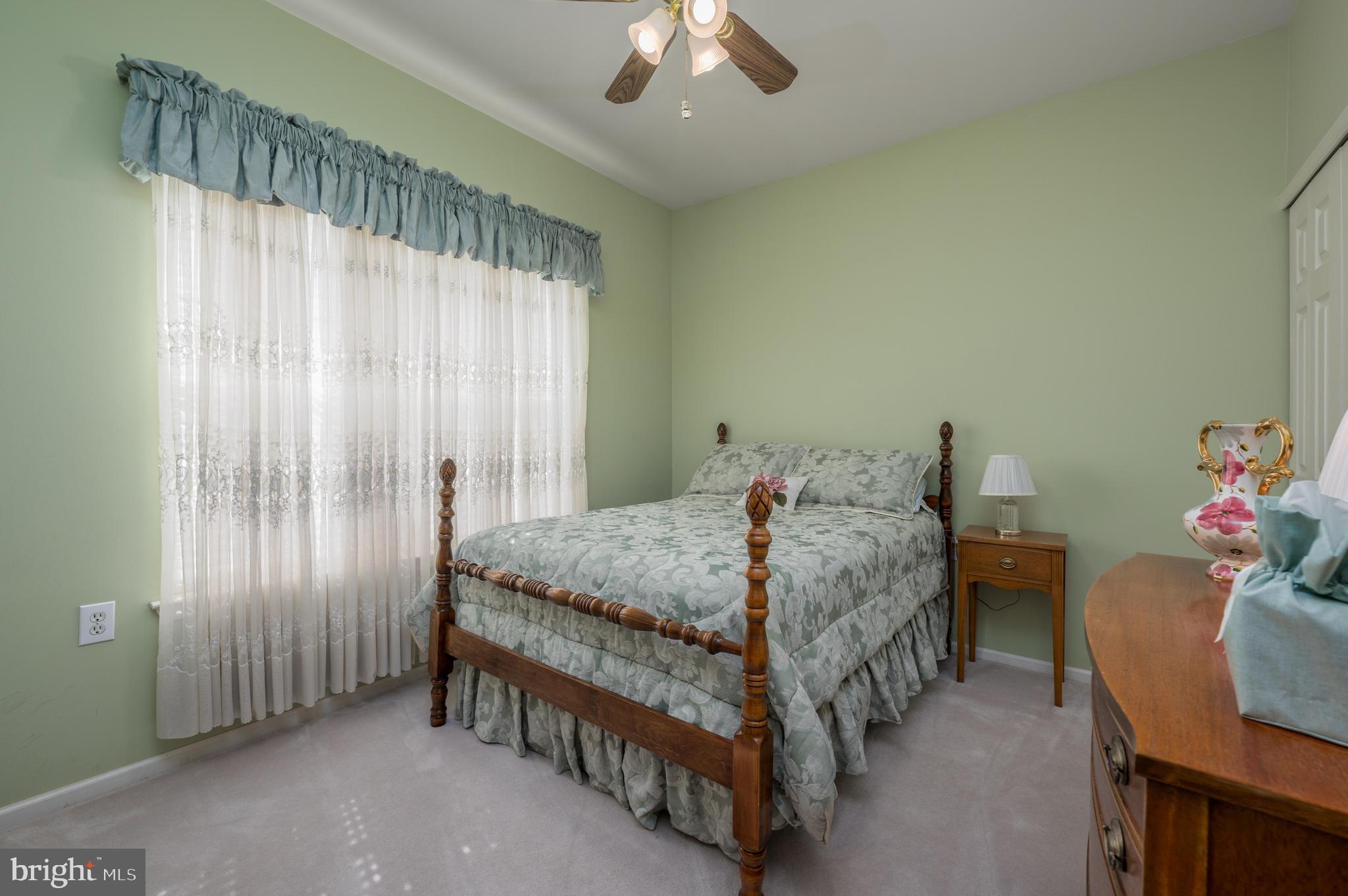 2 Ashley Drive Delran, NJ 08075 - Photo 19 of 25 Guest bedroom