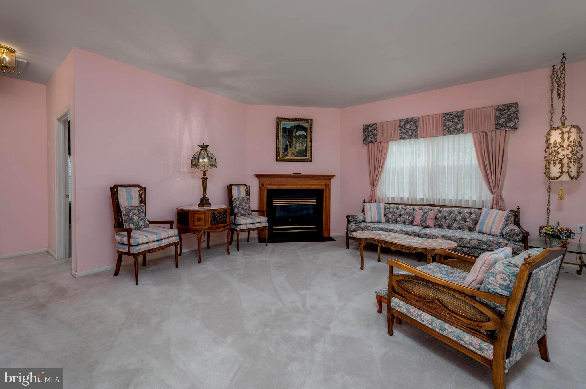 2 Ashley Drive Delran, NJ 08075 - Photo 6 of 25 Gas fireplace