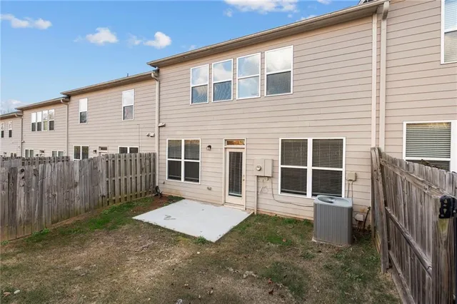 $2,150 | 2628 Stonekey Bend, Lithonia, GA 30058