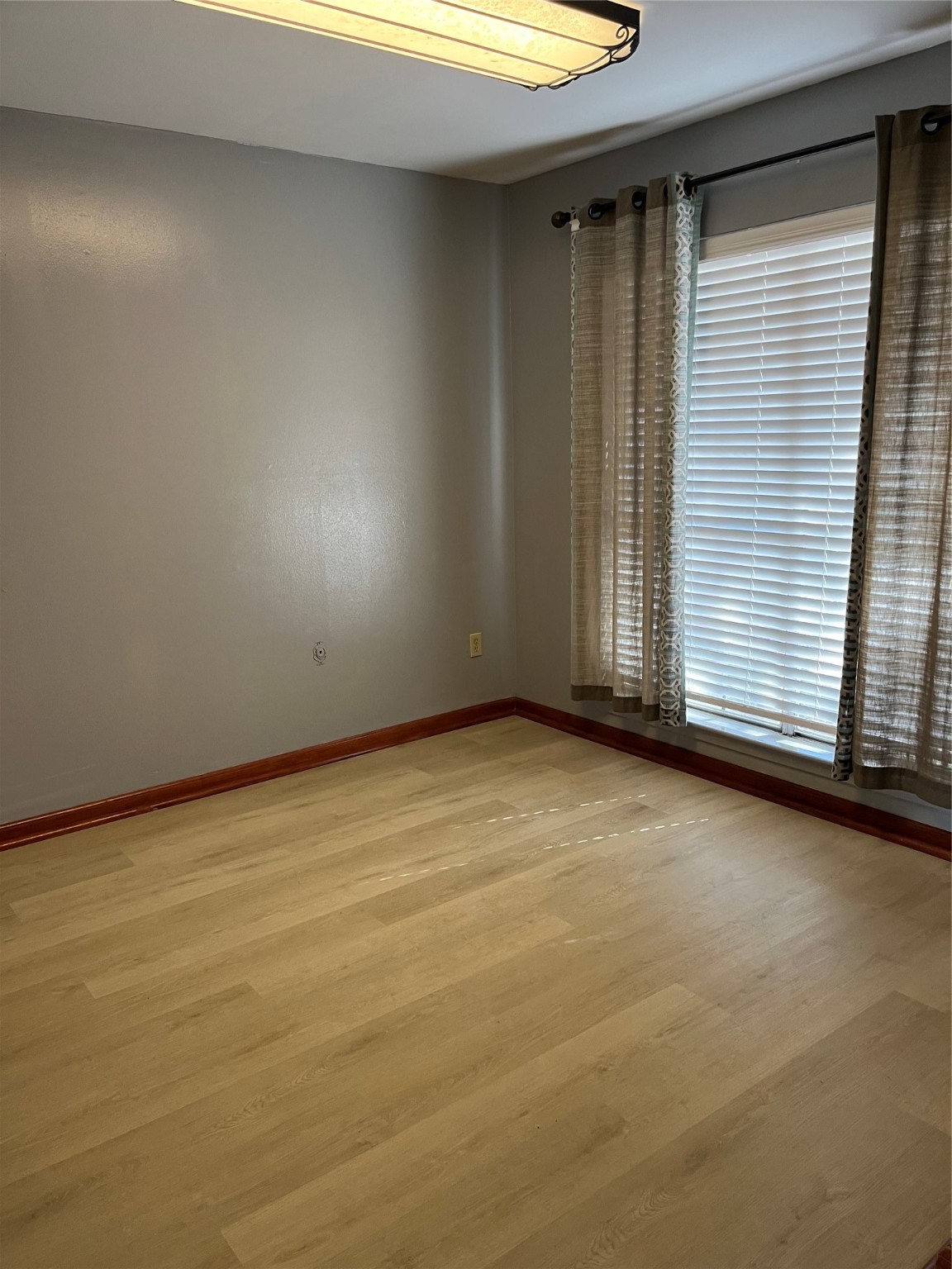 10831 Overlea Drive Houston, TX 77089 - Photo 4 of 15