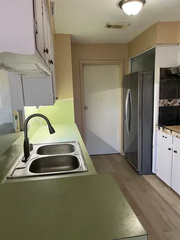 $1,800 | 10831 Overlea Drive, Houston, TX 77089